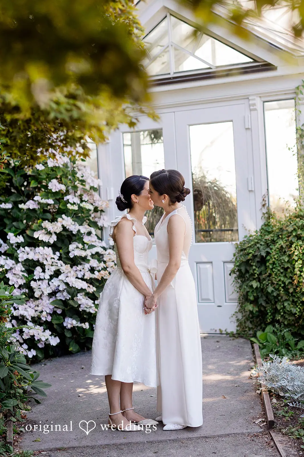 Juliana + Andrea Volunteer Park Conservatory Wedding // Juliana & Andrea -
