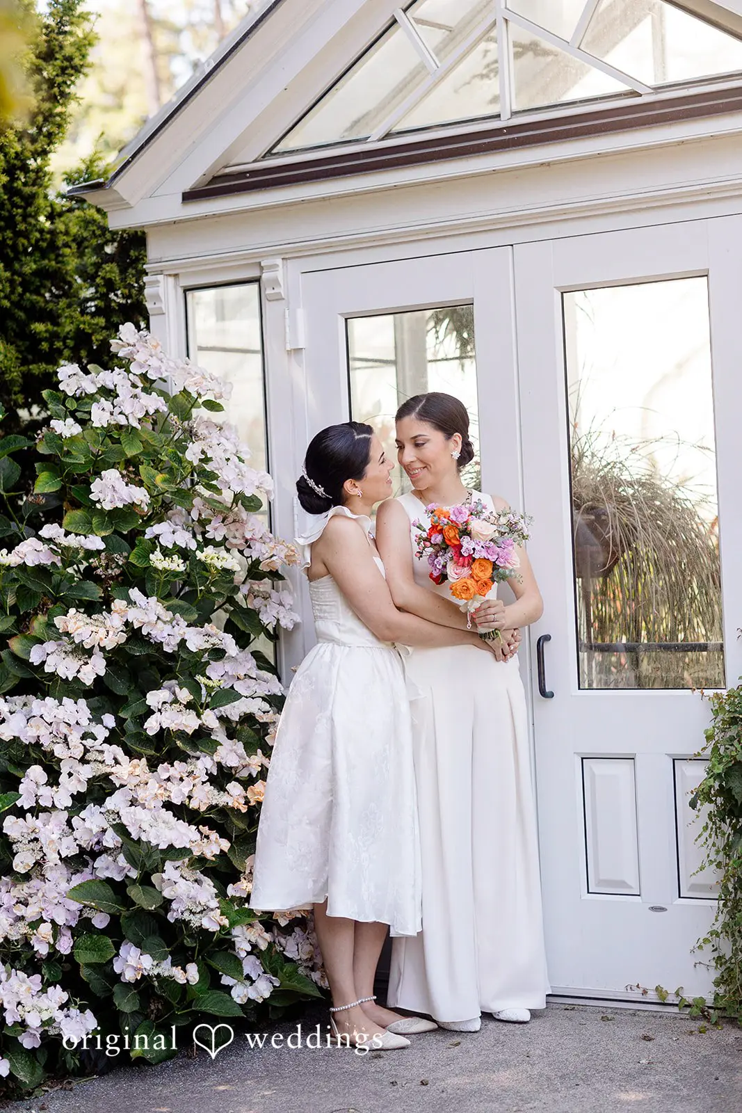 Juliana + Andrea Volunteer Park Conservatory Wedding // Juliana & Andrea -