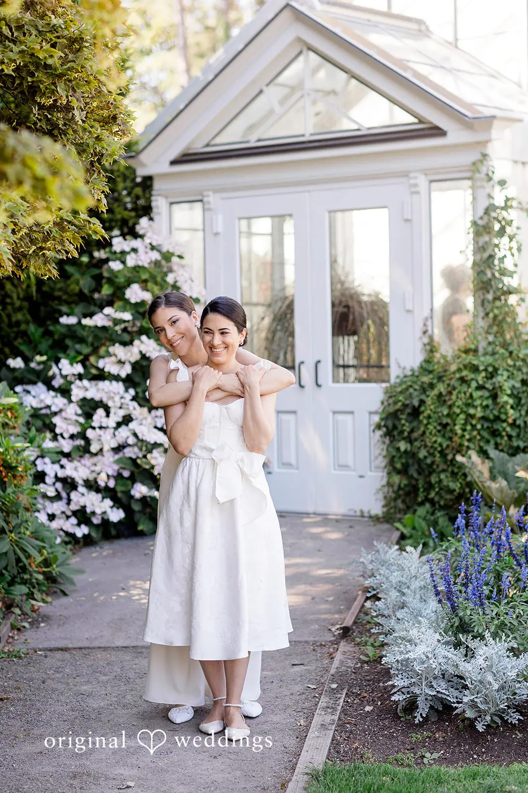 Juliana + Andrea Volunteer Park Conservatory Wedding // Juliana & Andrea -