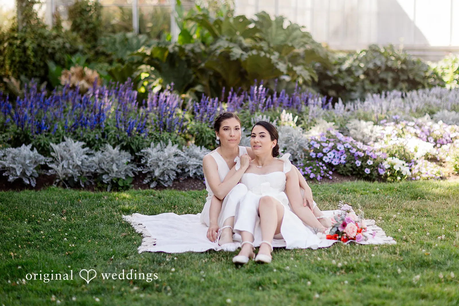 Juliana + Andrea Volunteer Park Conservatory Wedding // Juliana & Andrea -