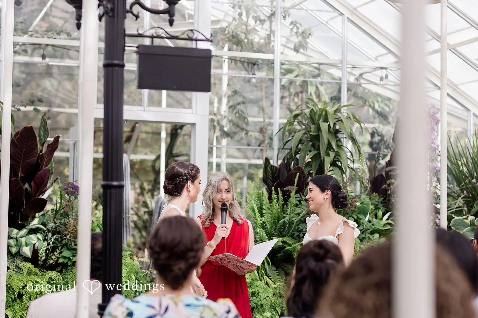 Juliana + Andrea Volunteer Park Conservatory Wedding // Juliana & Andrea -