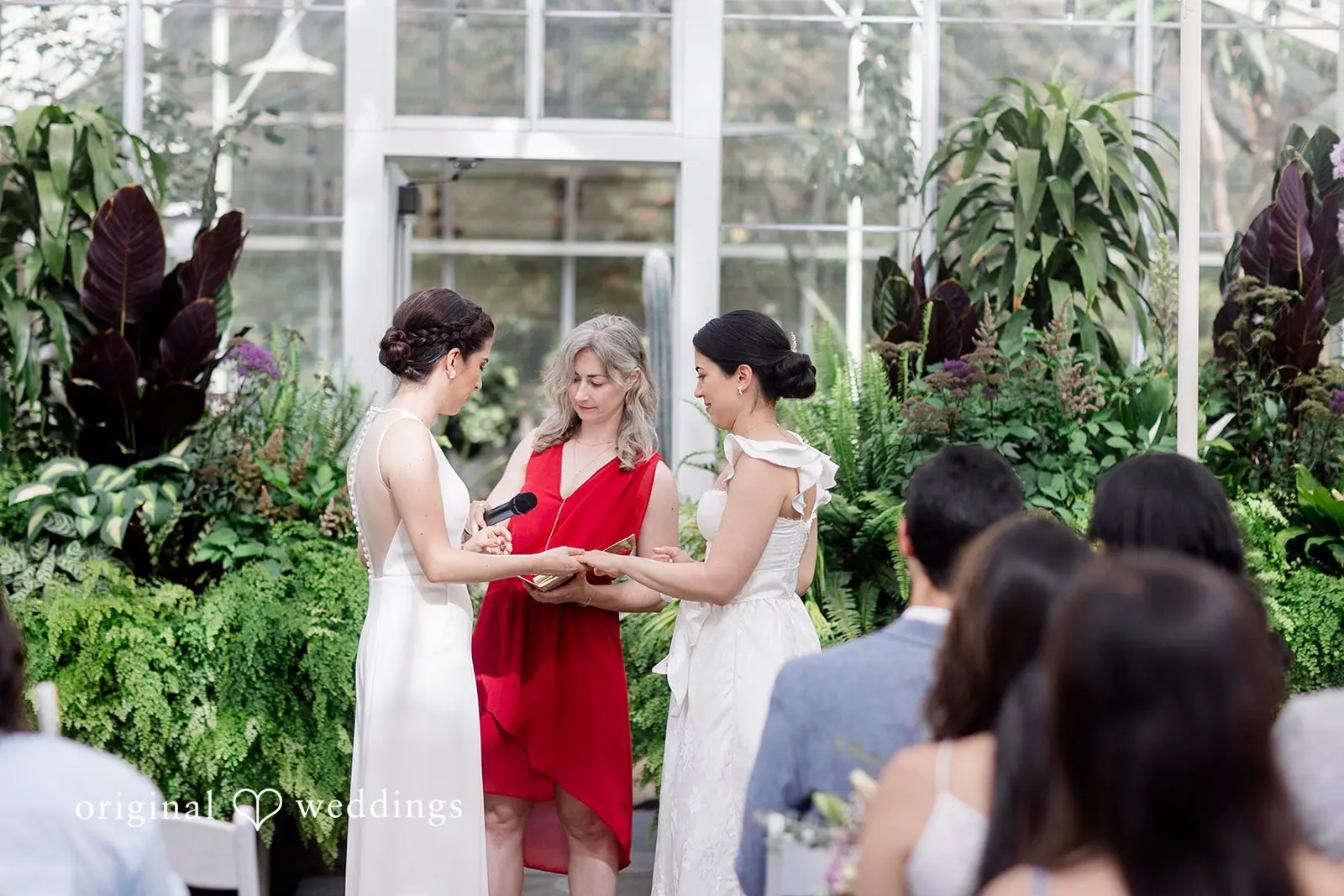 Juliana + Andrea Volunteer Park Conservatory Wedding // Juliana & Andrea -