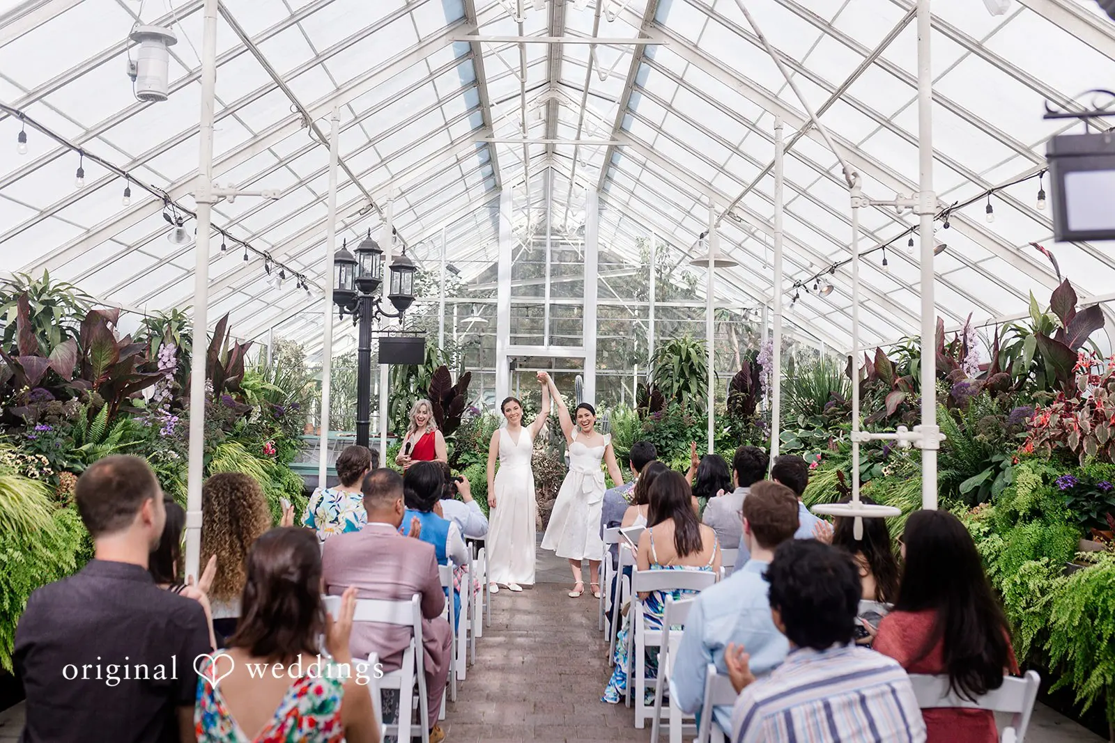 Juliana + Andrea Volunteer Park Conservatory Wedding // Juliana & Andrea -