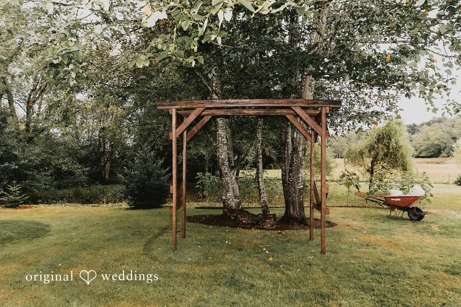Olivia + Reid Washington Backyard Wedding // Olivia & Reid -