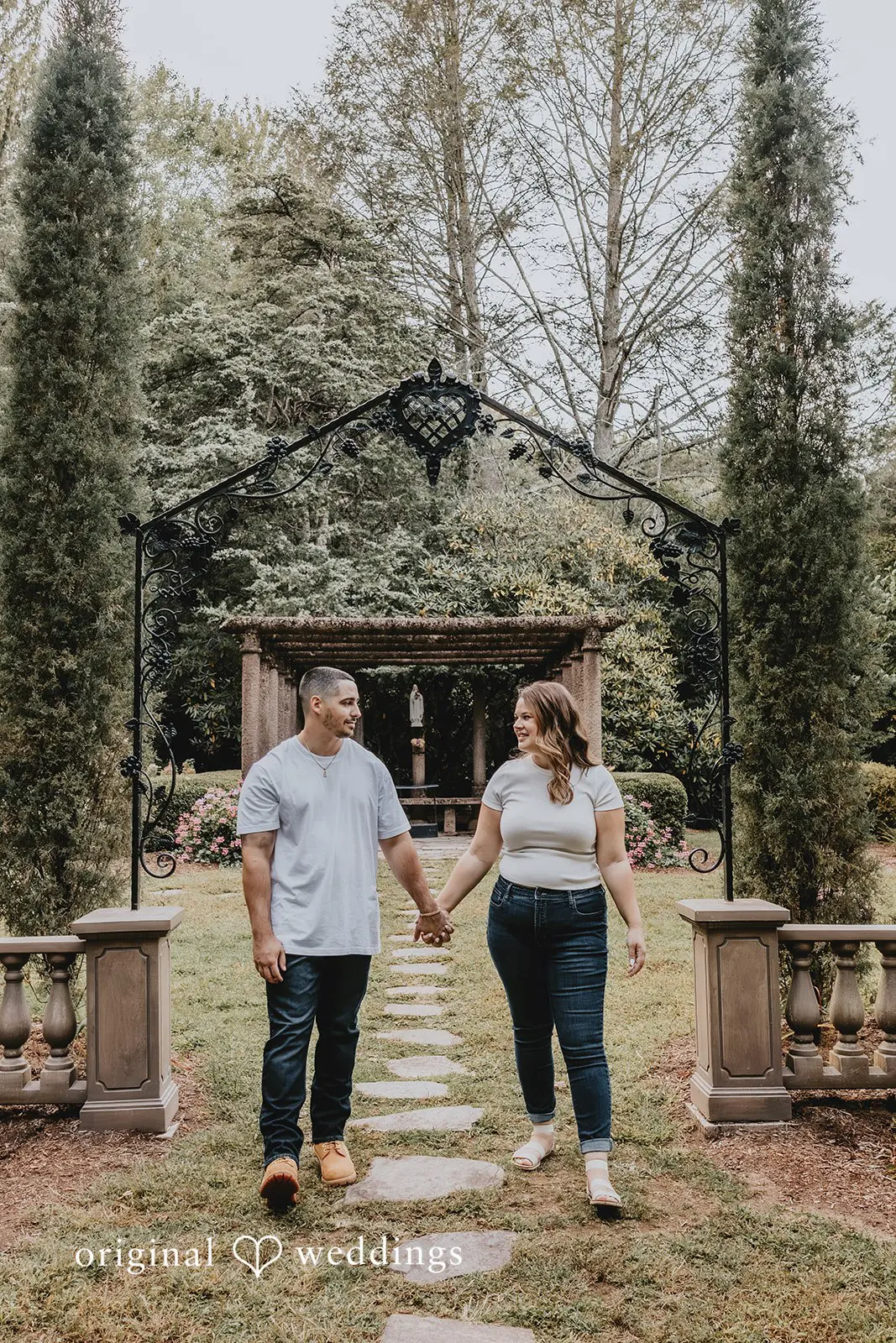 Sarah + Christopher Wickham Park Engagement // Sarah & Christopher -