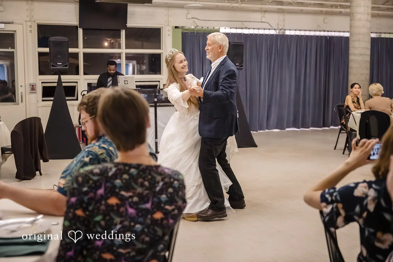 Annalise + Jonathan Woodland Park Zoo Wedding // Annalise & Jonathan -