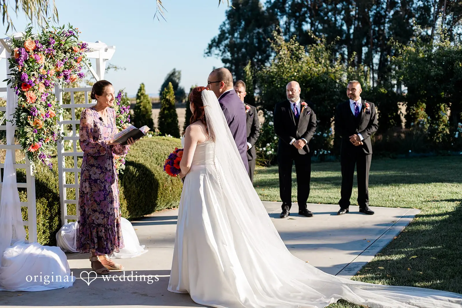 Barn at Harrow Cellars Wedding // Michelle & Carlos -