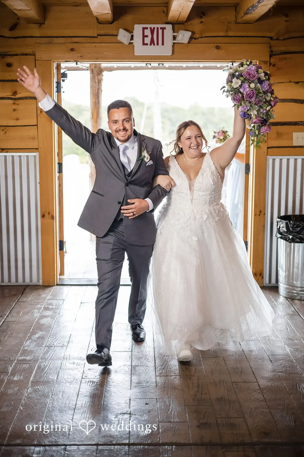 Mose + Laura Diamond Lake Event Barn Wedding // Mose & Laura -