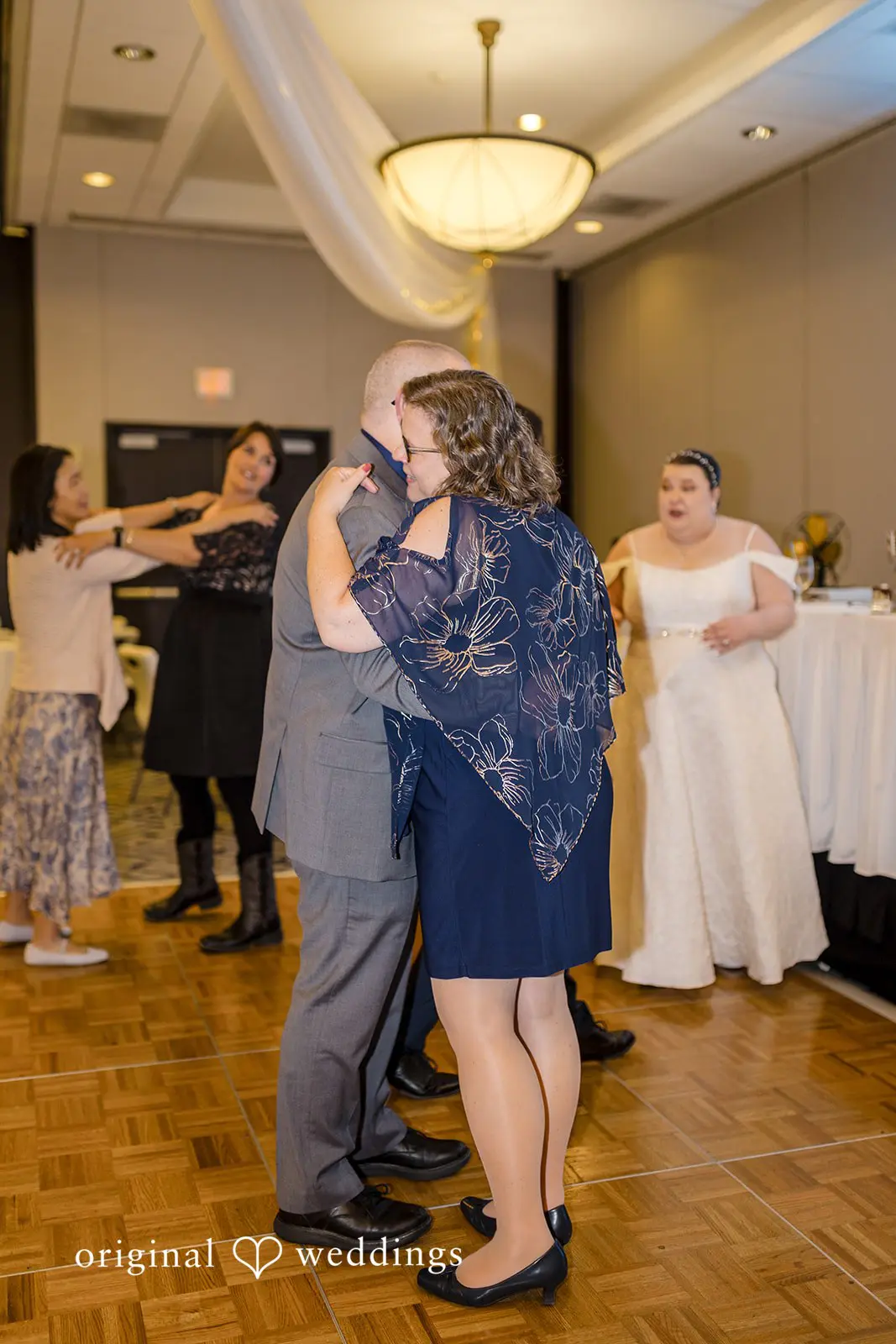 East Town Ballroom at the Courtyard Minneapolis Wedding // Catherine & Alexander -