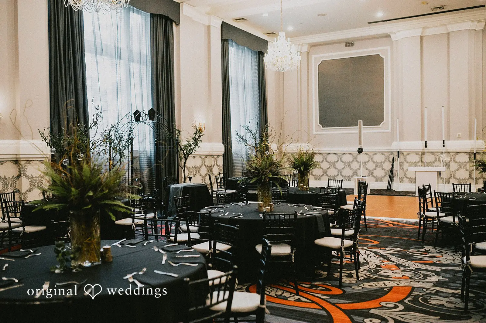 Embassy Suites Downtown Portland Wedding // Demeraye & Austin -