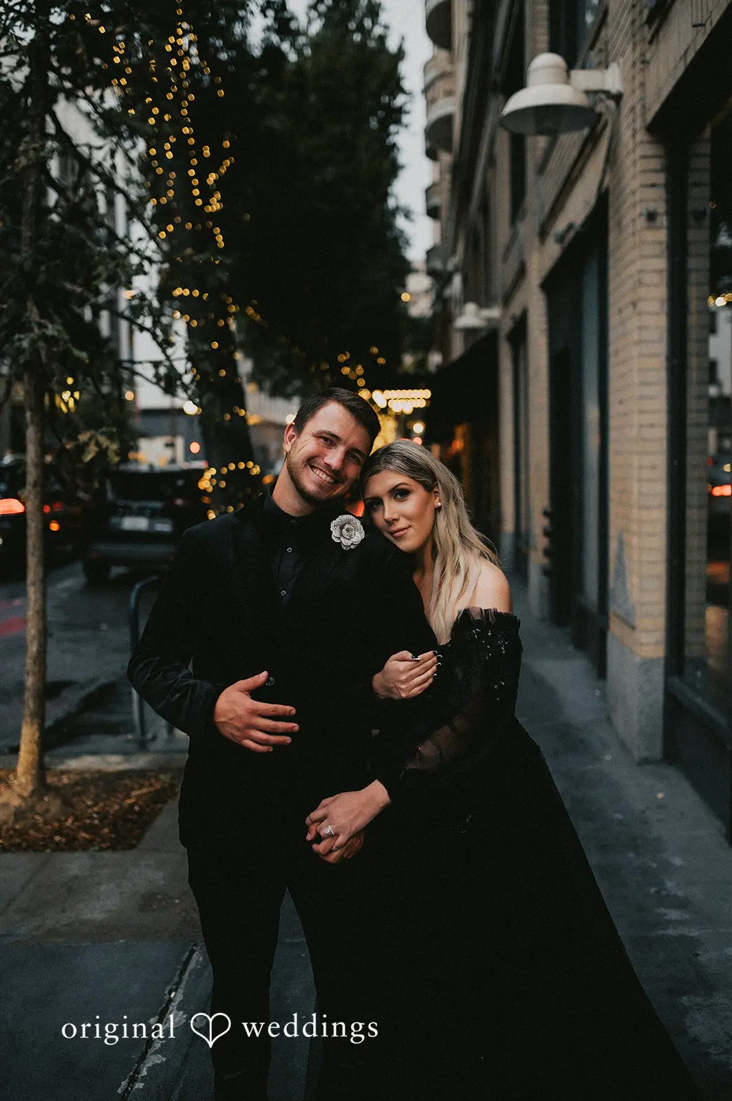 Embassy Suites Downtown Portland Wedding // Demeraye & Austin -