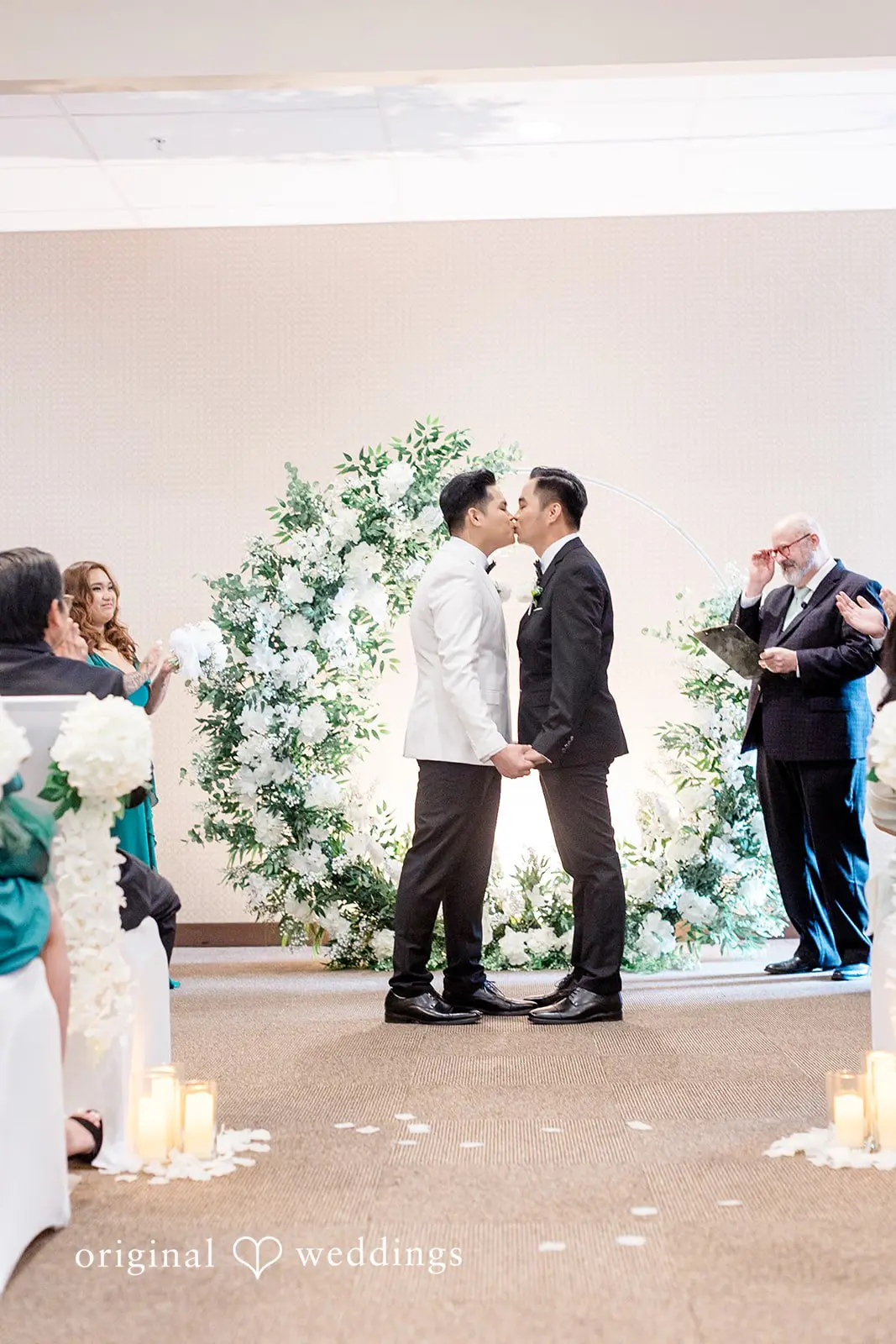 Four Points by Sheraton Wedding // Aris & Hekki -