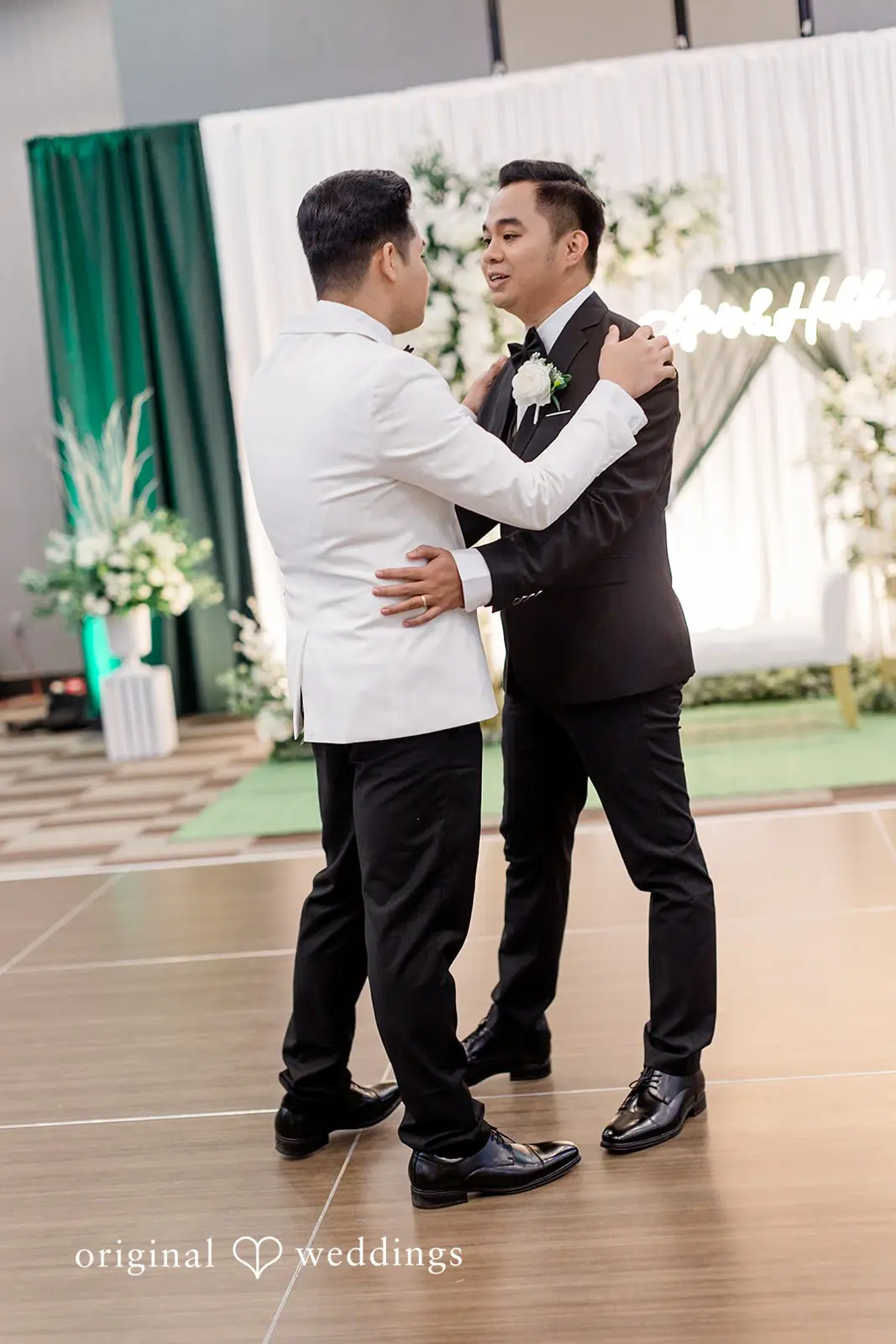 Four Points by Sheraton Wedding // Aris & Hekki -