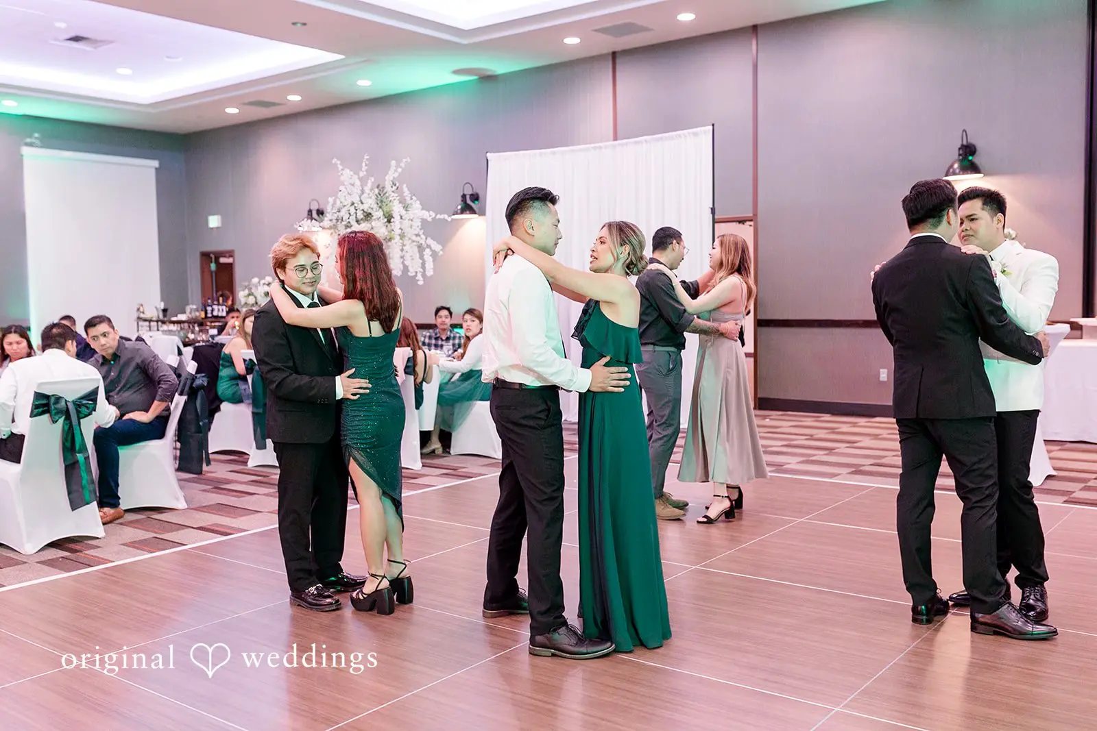 Four Points by Sheraton Wedding // Aris & Hekki -