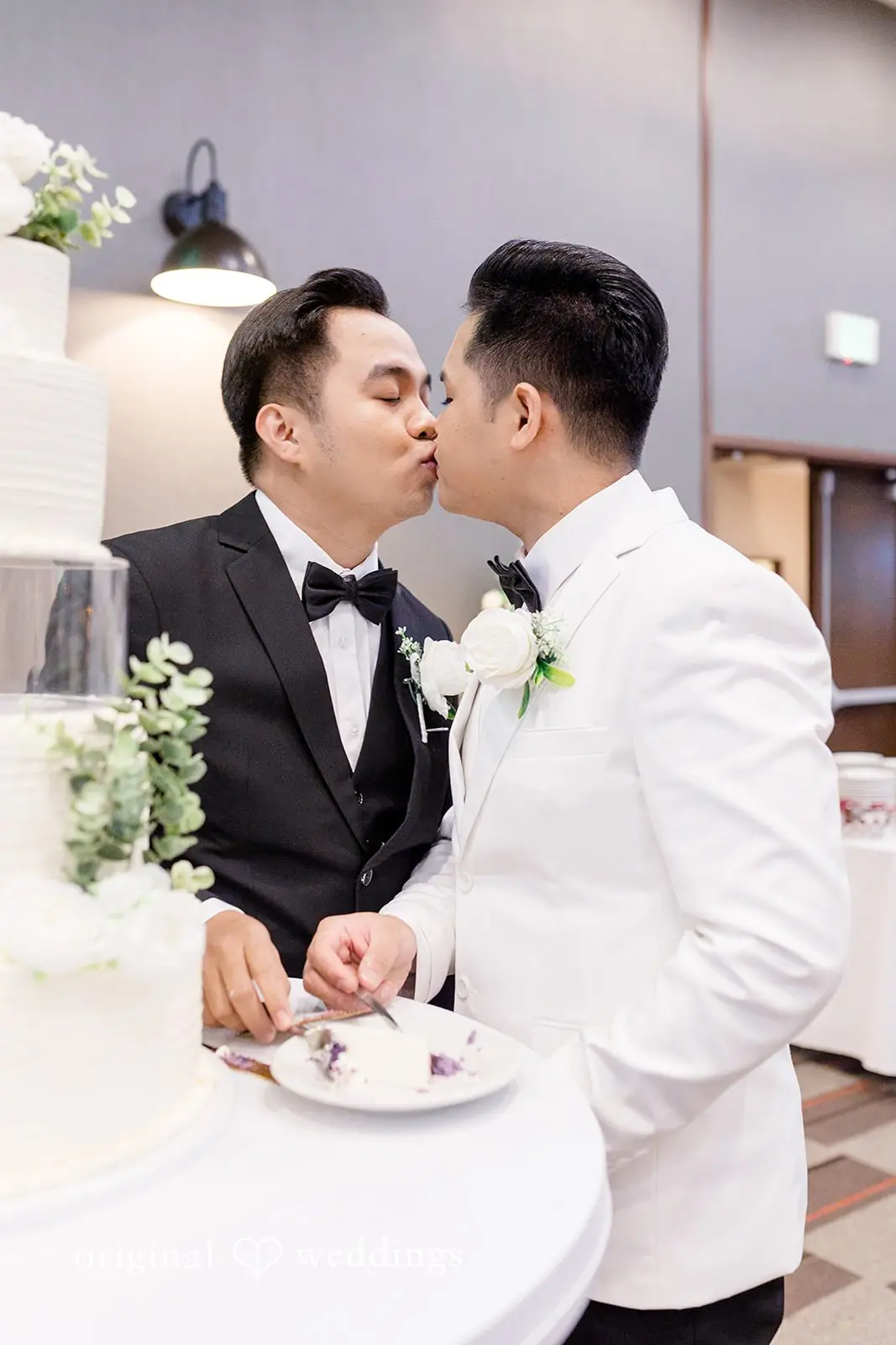 Four Points by Sheraton Wedding // Aris & Hekki -