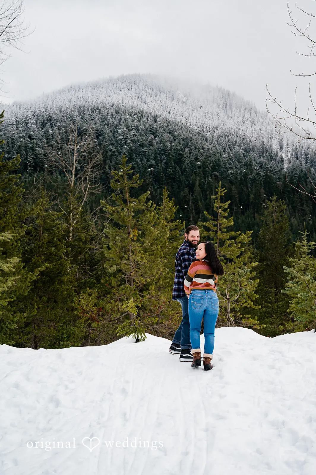 Uyen + Wayne Gold Creek Pond Engagement // Uyen & Wayne -