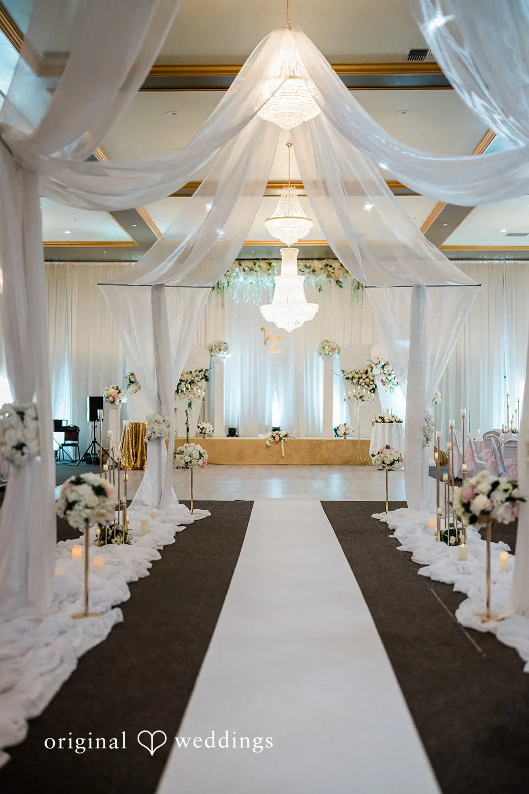 Golden Complex Banquet Hall Wedding // Vicky & Za -