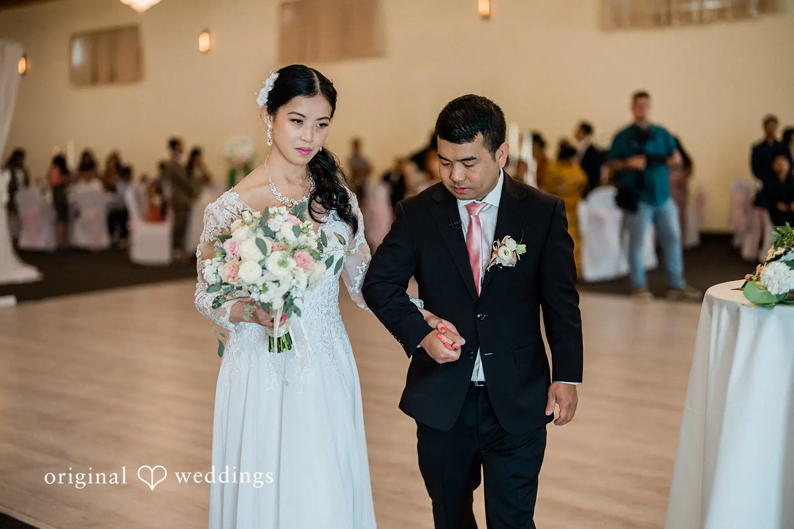 Golden Complex Banquet Hall Wedding // Vicky & Za -