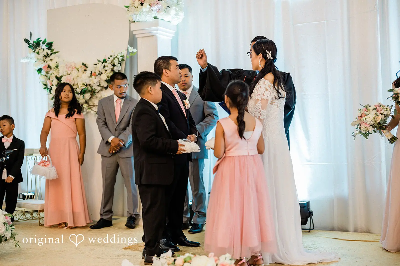 Golden Complex Banquet Hall Wedding // Vicky & Za -