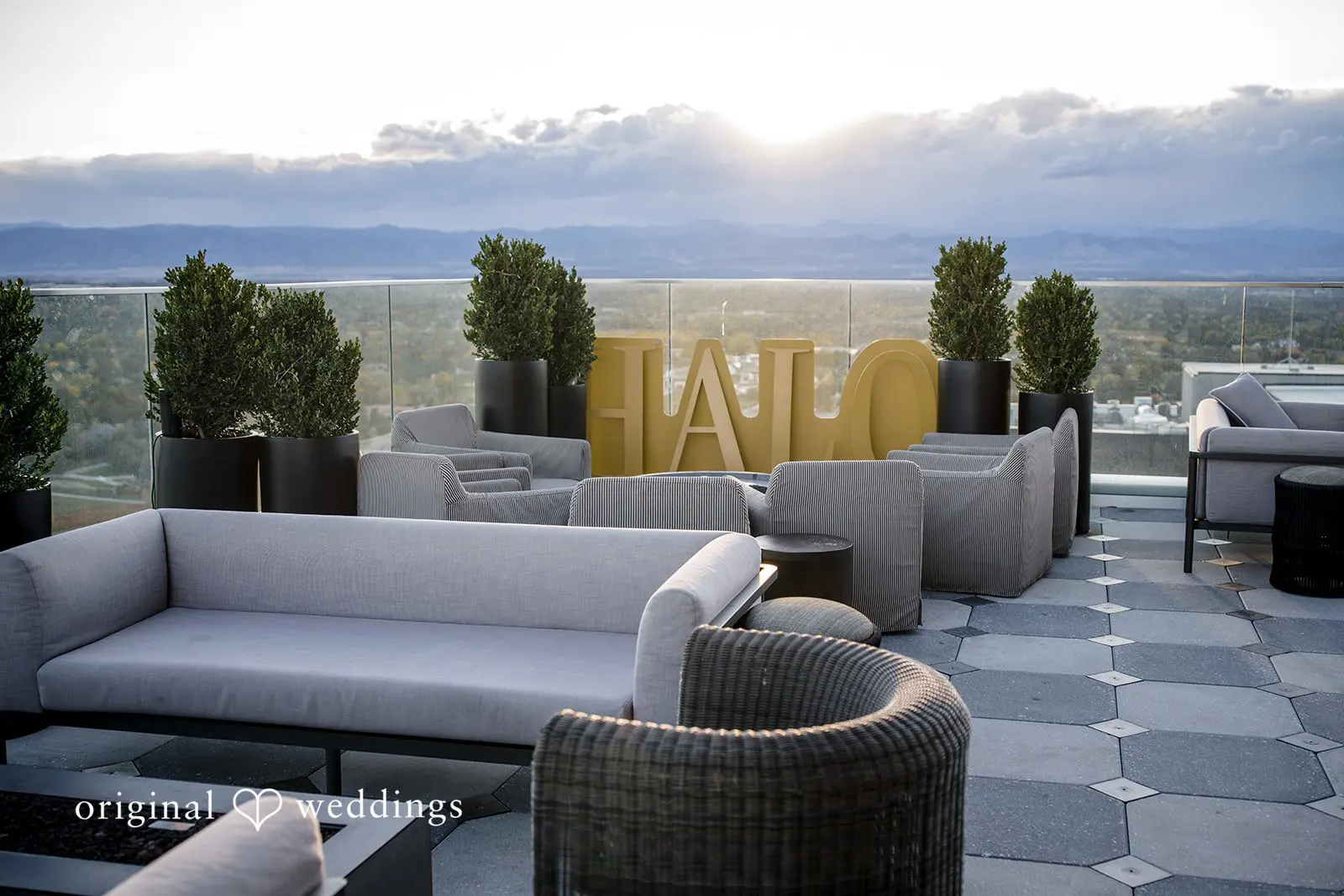 Halo Bar DTC Wedding // Tom & Amber -