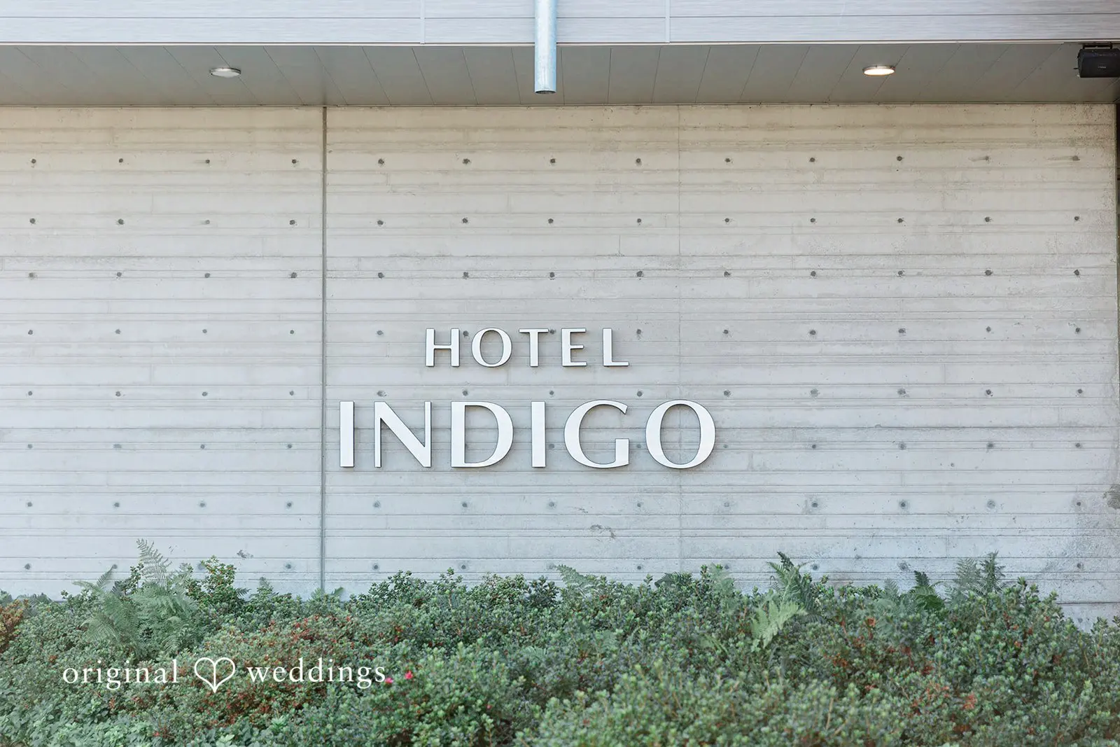 Nicole + Tyler Hotel Indigo Seattle Wedding // Nicole & Tyler -