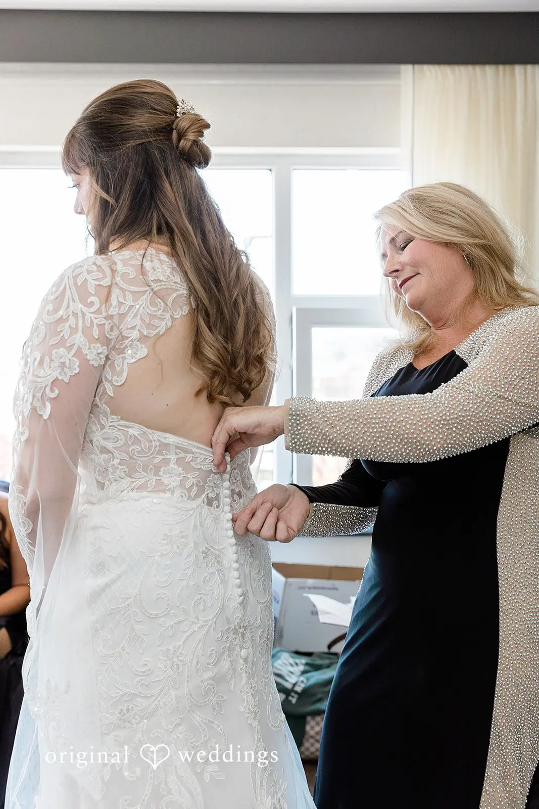 Nicole + Tyler Hotel Indigo Seattle Wedding // Nicole & Tyler -