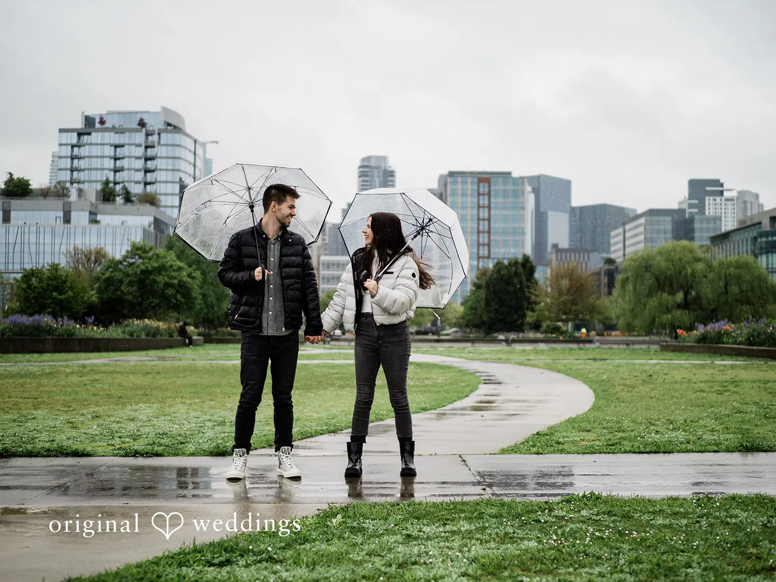 Sarah + Jeshurun Lake Union Park Engagement // Sarah & Jeshurun -