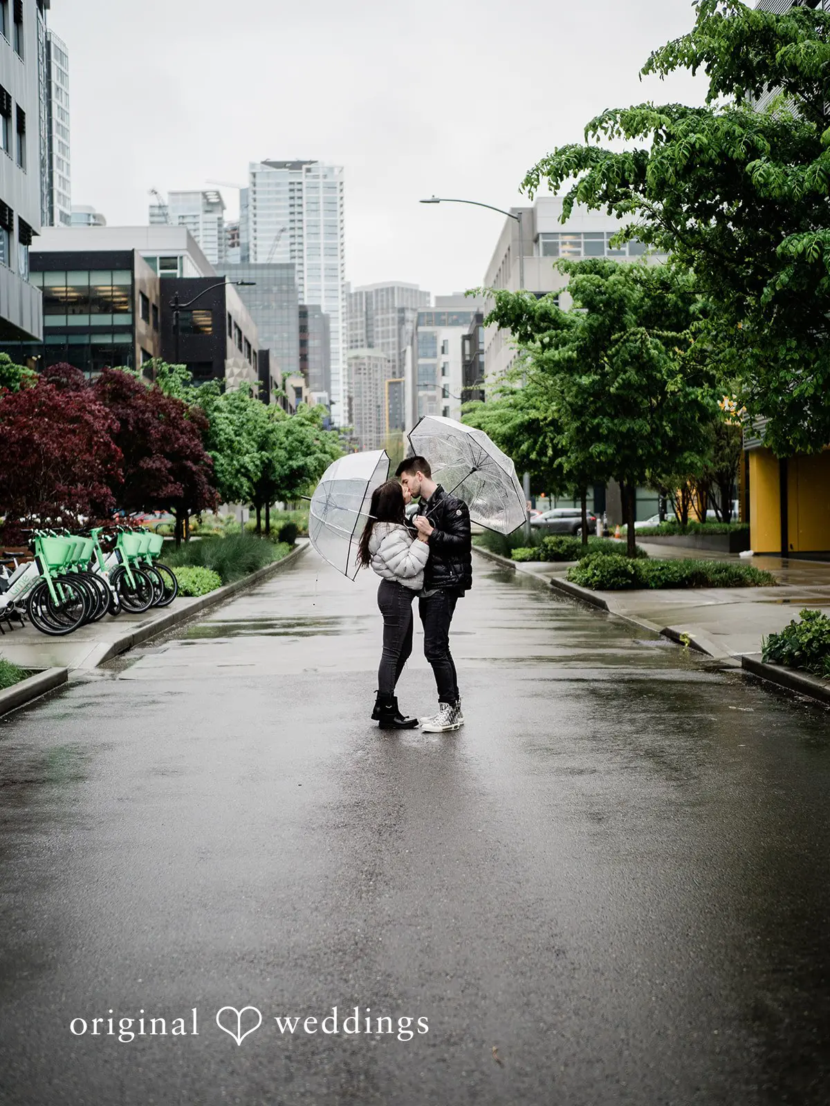 Sarah + Jeshurun Lake Union Park Engagement // Sarah & Jeshurun -