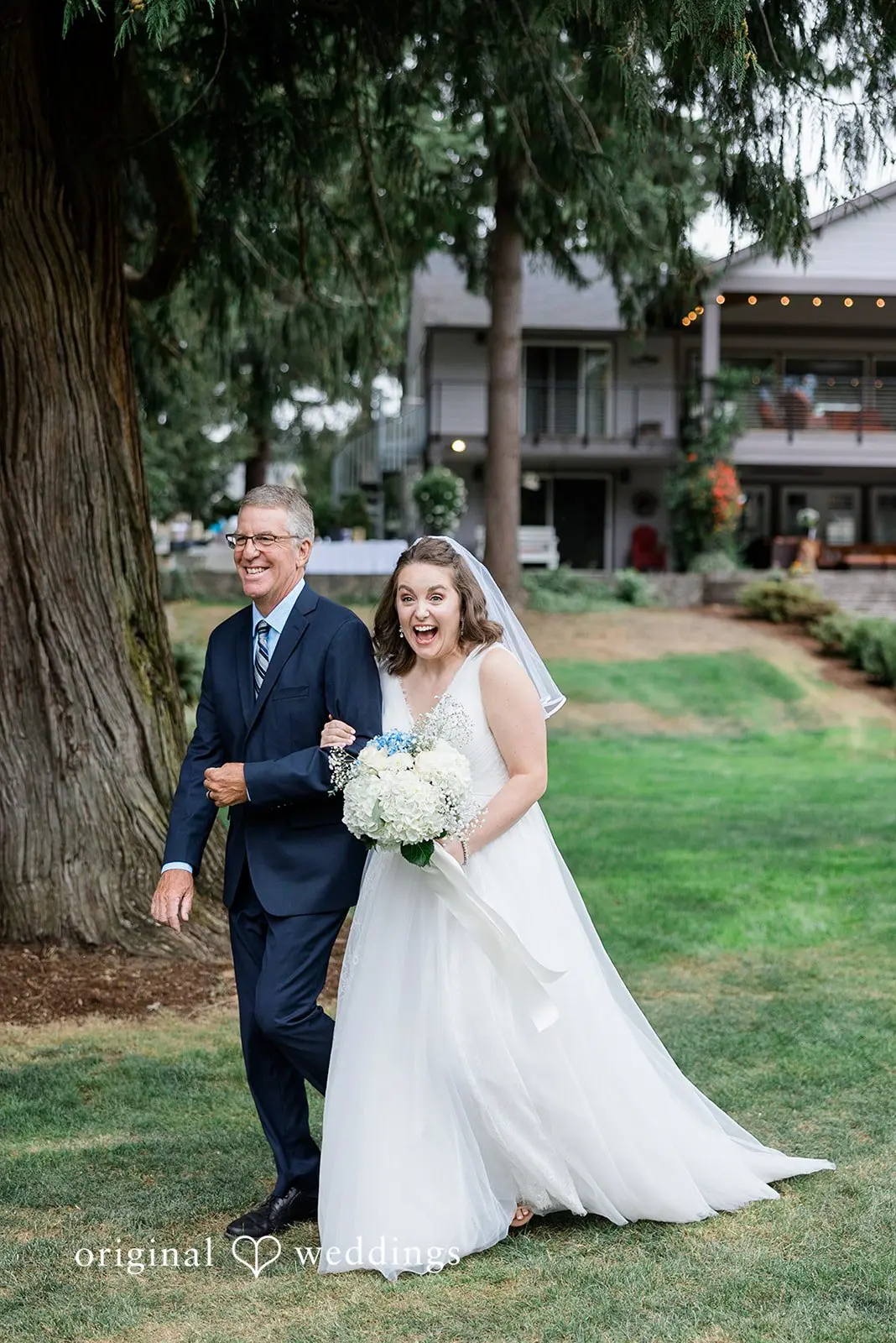 Oregon Backyard Wedding // Emily & Nick -