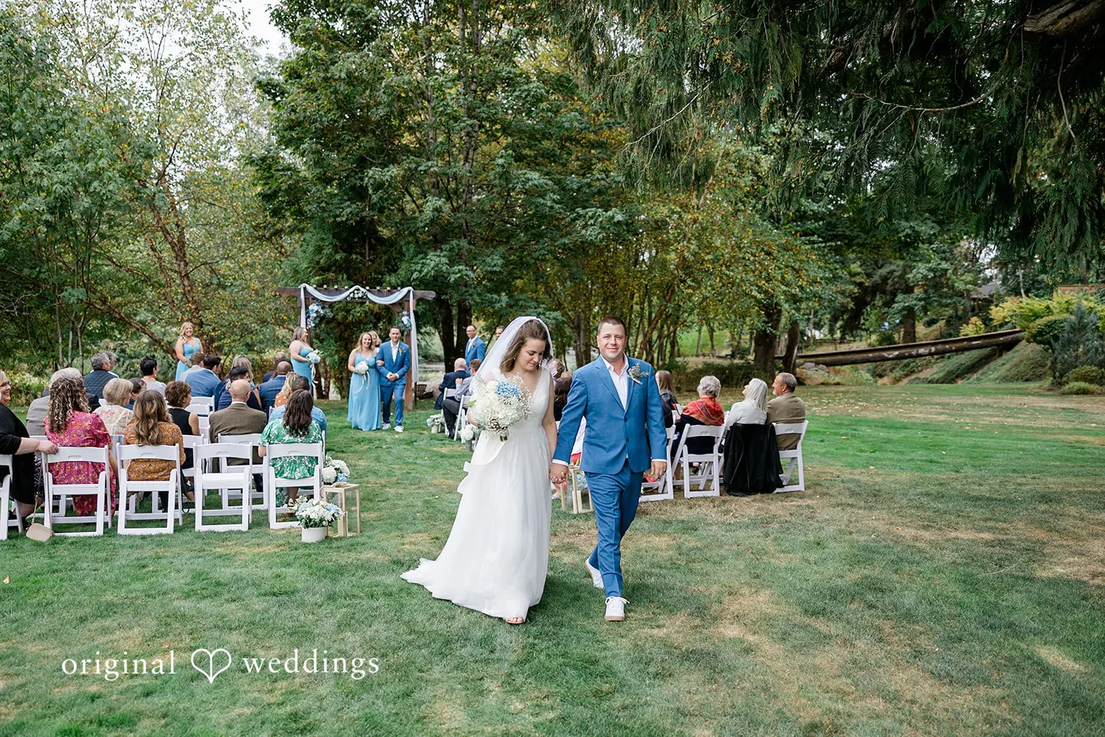Oregon Backyard Wedding // Emily & Nick -