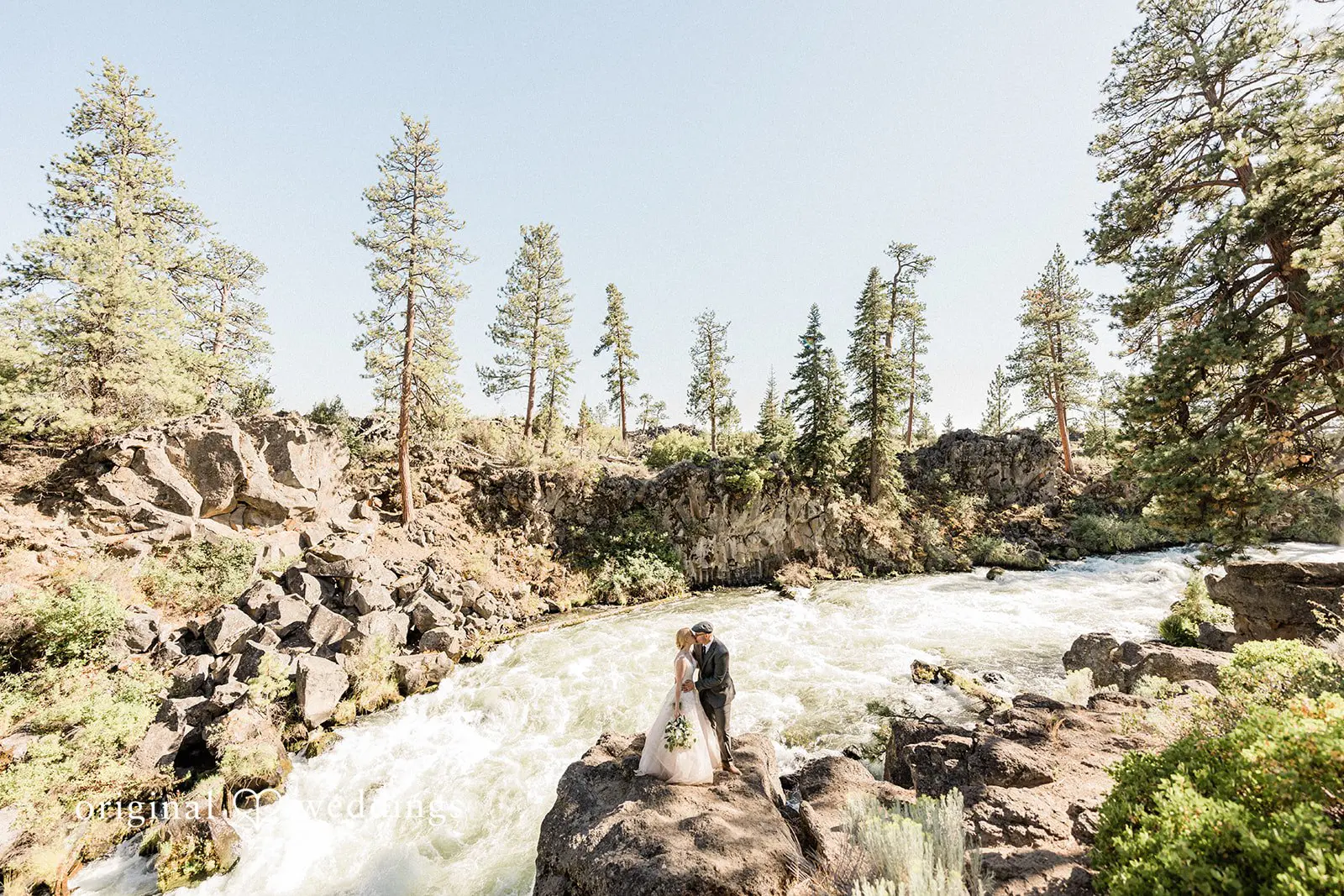 Oregon Backyard Wedding // Kristin & Kyle -