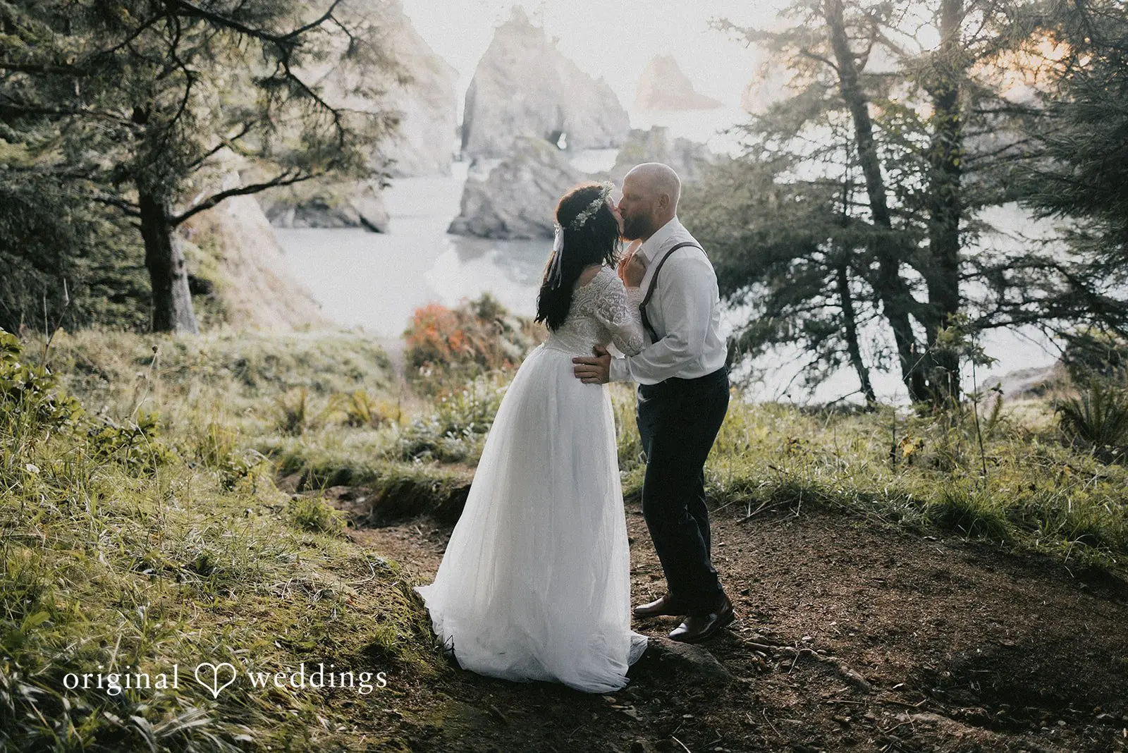 Oregon Secret Beach Wedding // Juliana & Scott -