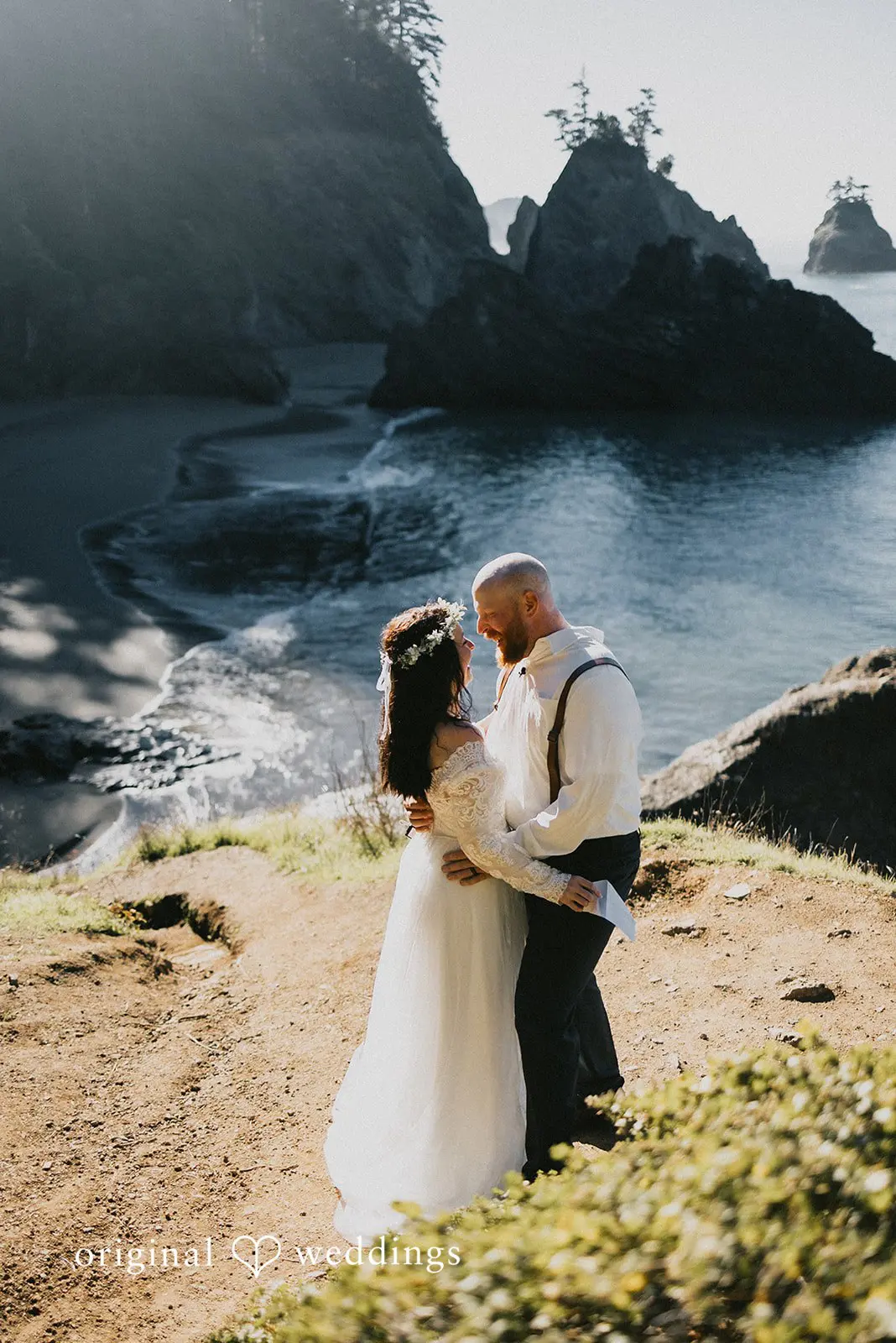 Oregon Secret Beach Wedding // Juliana & Scott -