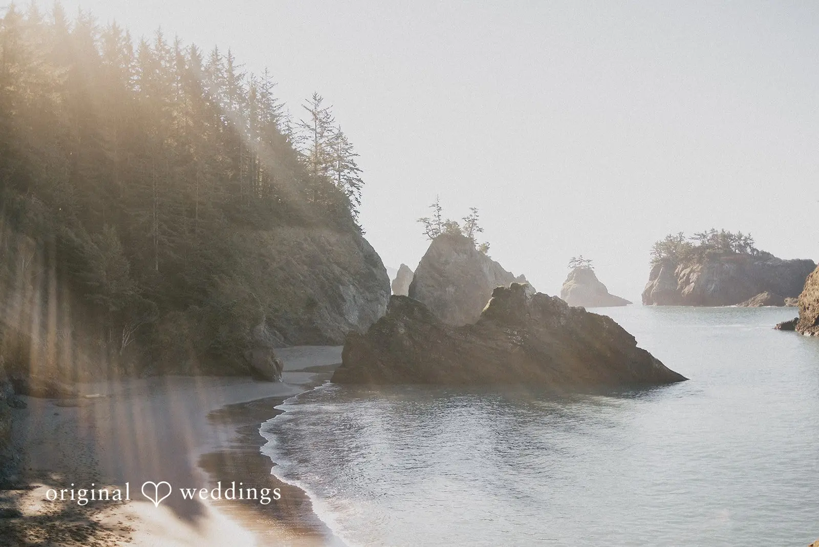 Oregon Secret Beach Wedding // Juliana & Scott -