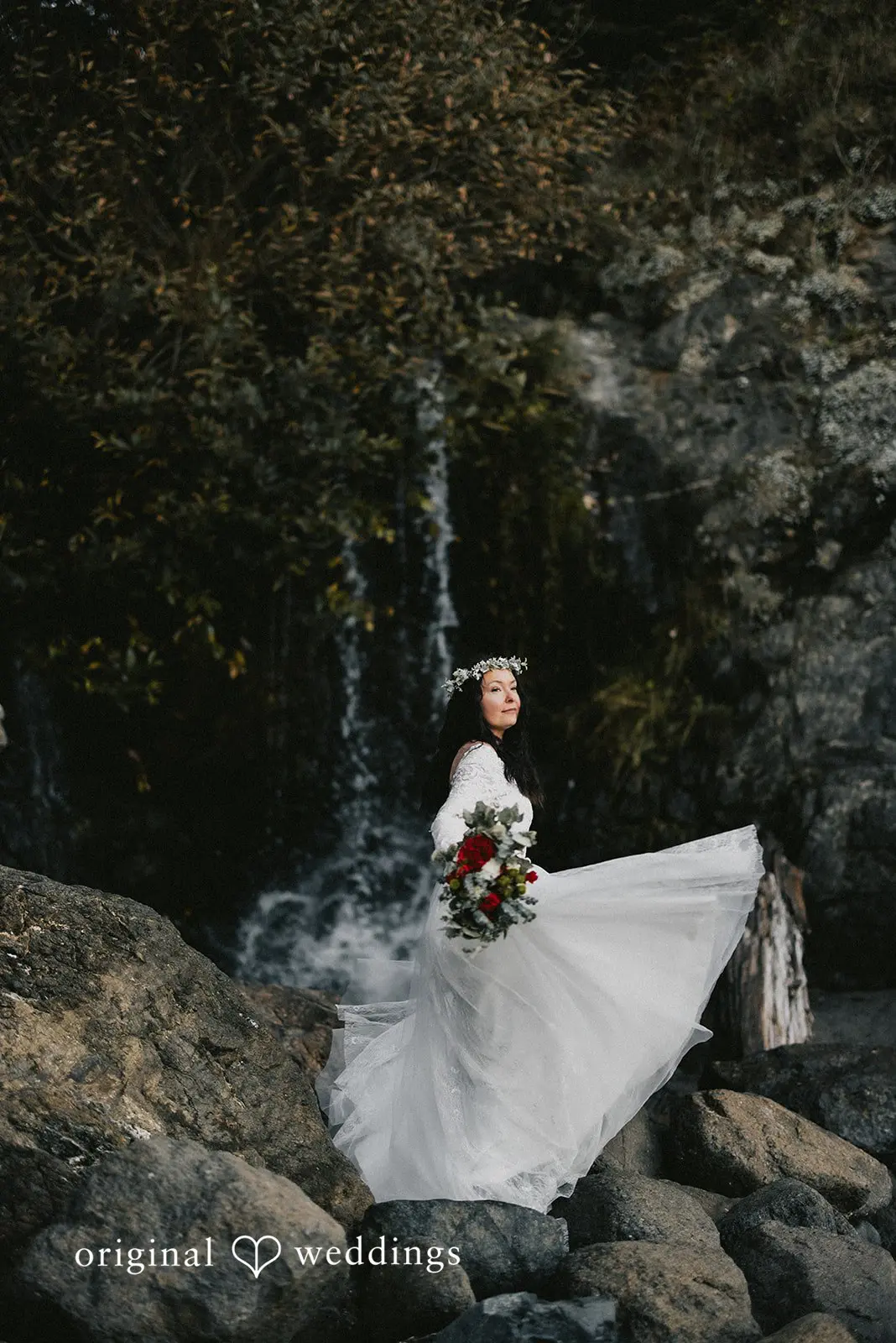 Oregon Secret Beach Wedding // Juliana & Scott -