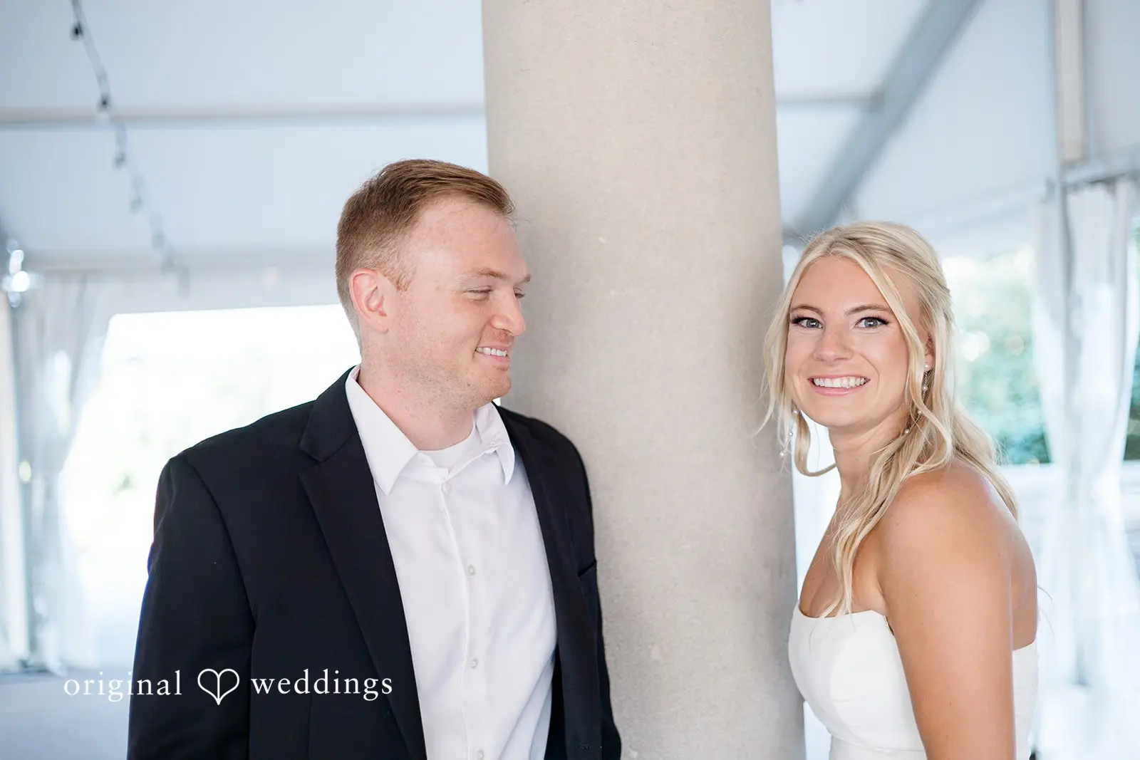 Jenna + Dereck Pavilion at Ault Park Engagement // Jenna & Dereck -