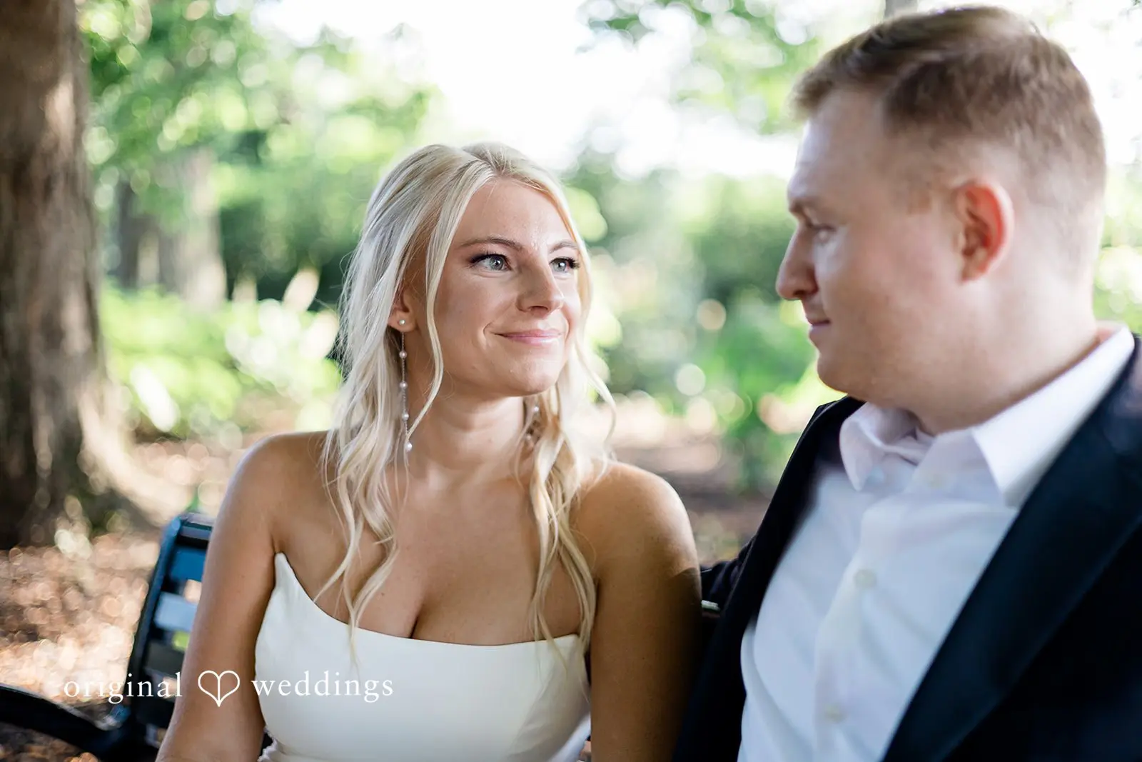 Jenna + Dereck Pavilion at Ault Park Engagement // Jenna & Dereck -
