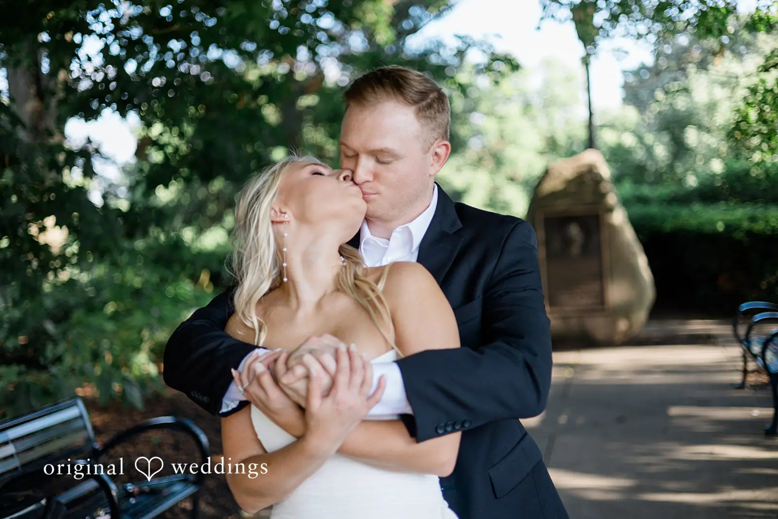 Jenna + Dereck Pavilion at Ault Park Engagement // Jenna & Dereck -