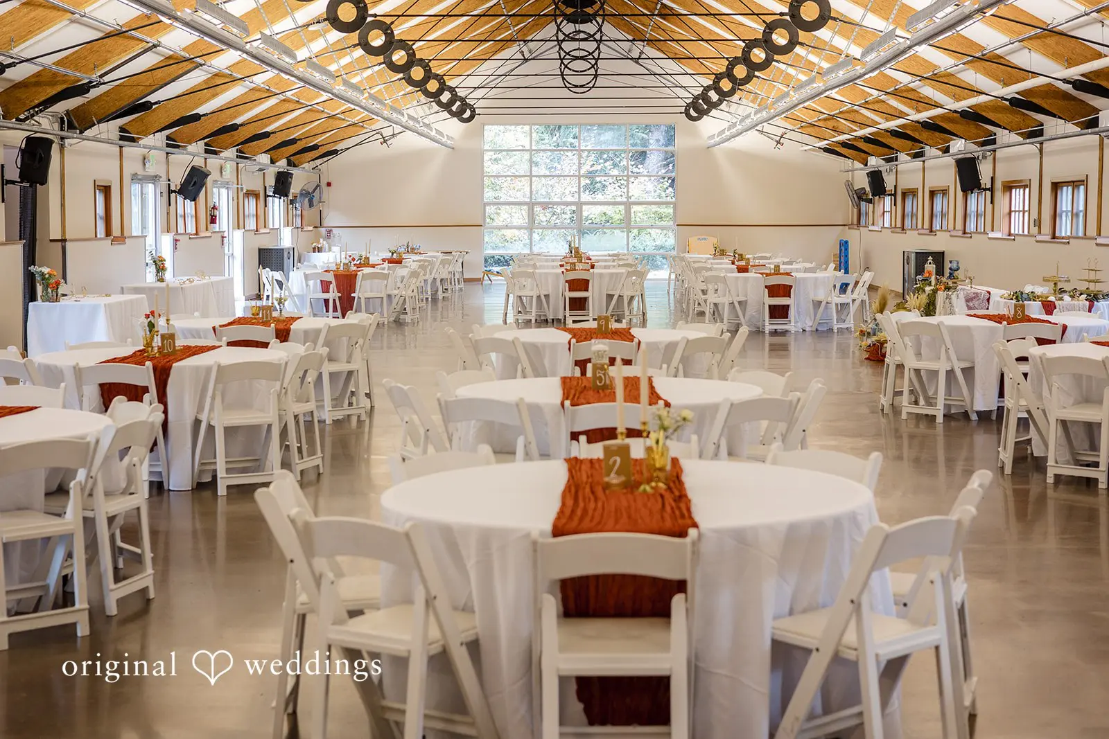 Taylor + Isaiah Pickering Barn Wedding // Taylor & Isaiah -