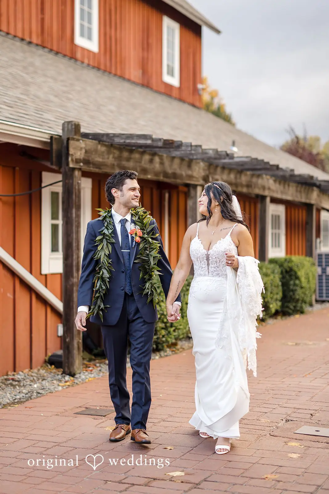Taylor + Isaiah Pickering Barn Wedding // Taylor & Isaiah -