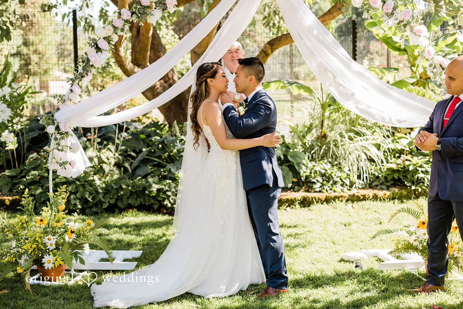 Point Defiance Pagoda Wedding // Ericka & Ray -