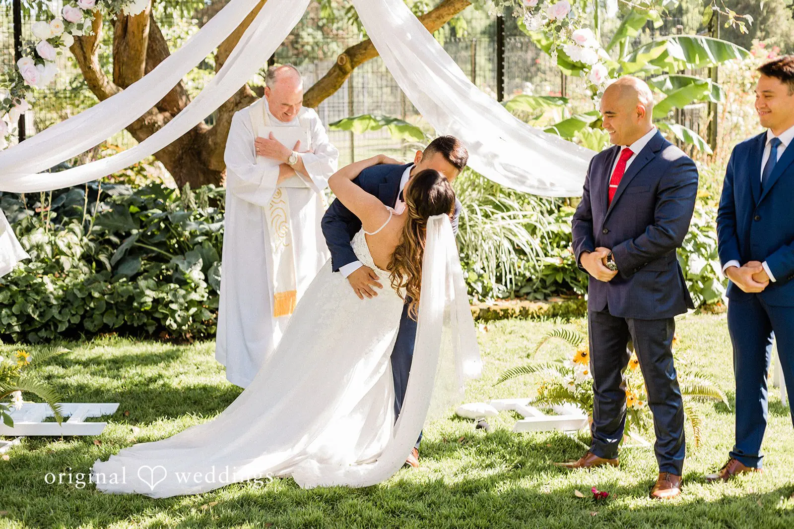 Point Defiance Pagoda Wedding // Ericka & Ray -