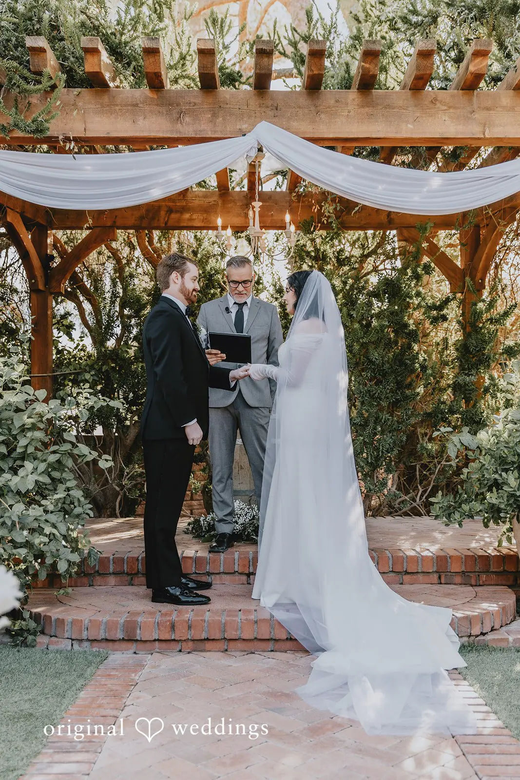 Allison + Kyle Schnepf Farms Wedding // Allison & Kyle -