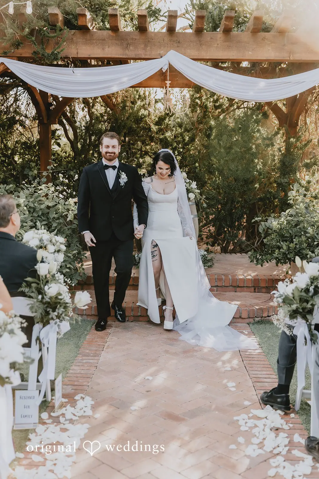 Allison + Kyle Schnepf Farms Wedding // Allison & Kyle -