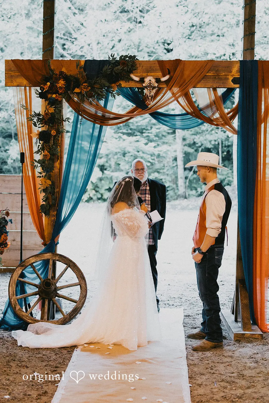 Washington Backyard Wedding // Brianna & Seth -