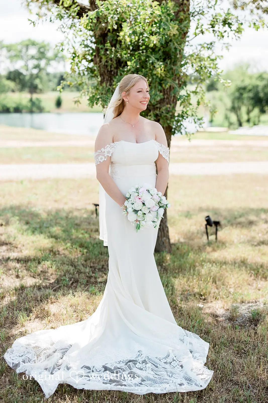 Texas Backyard Wedding // Rachael & Andrew -