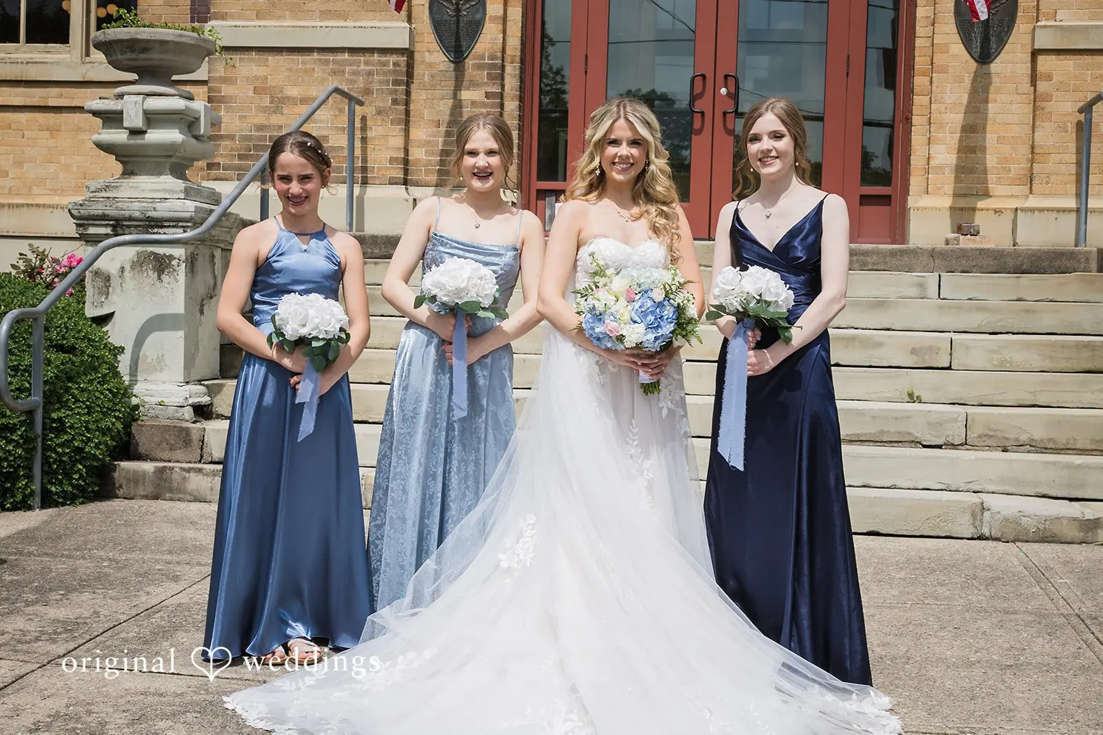 Danielle + Conner The Carnegie Center of Columbia Tusculum Wedding // Danielle & Conner -