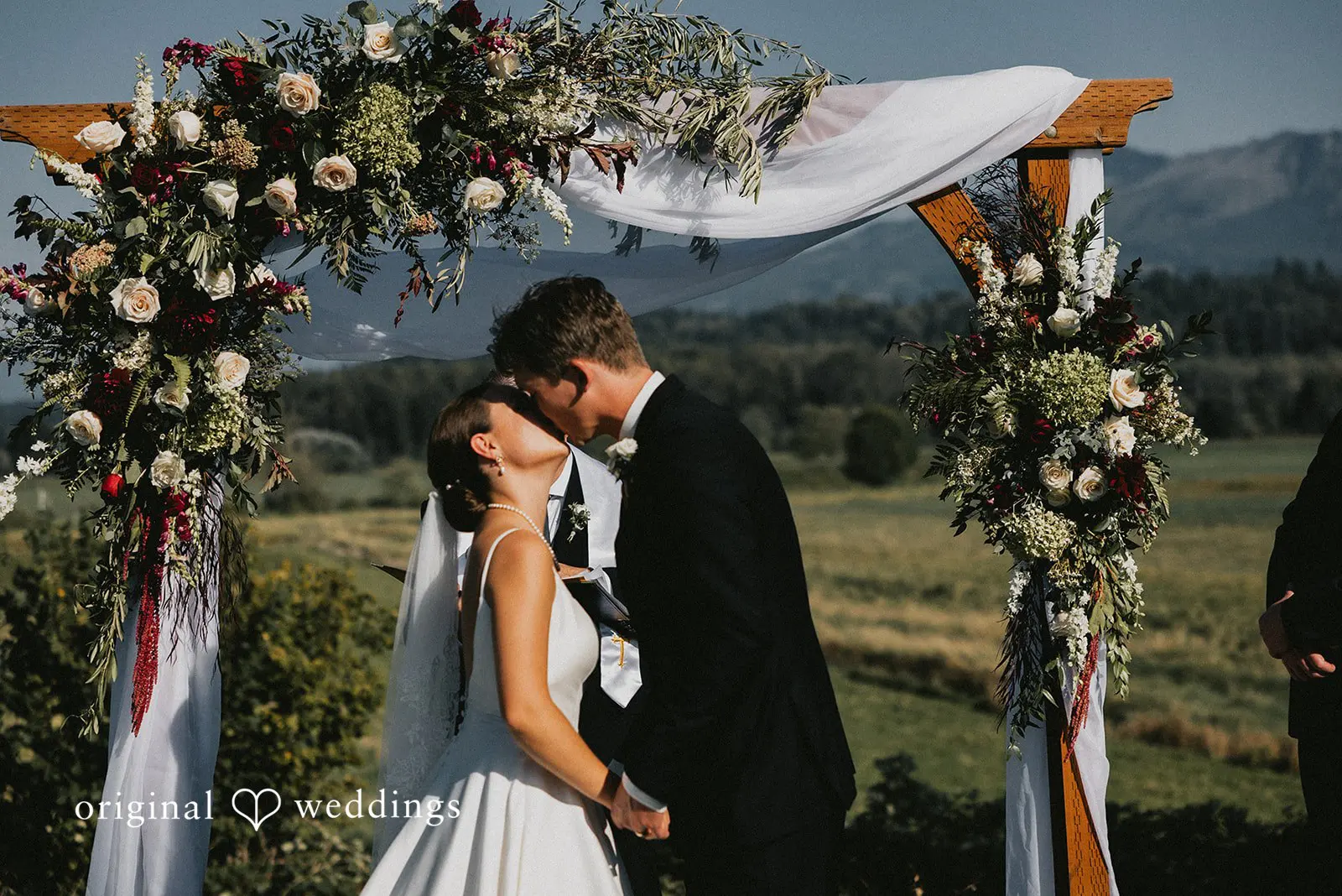 The Lodge at Sonneveldt Vineyard Wedding // Riley & David -