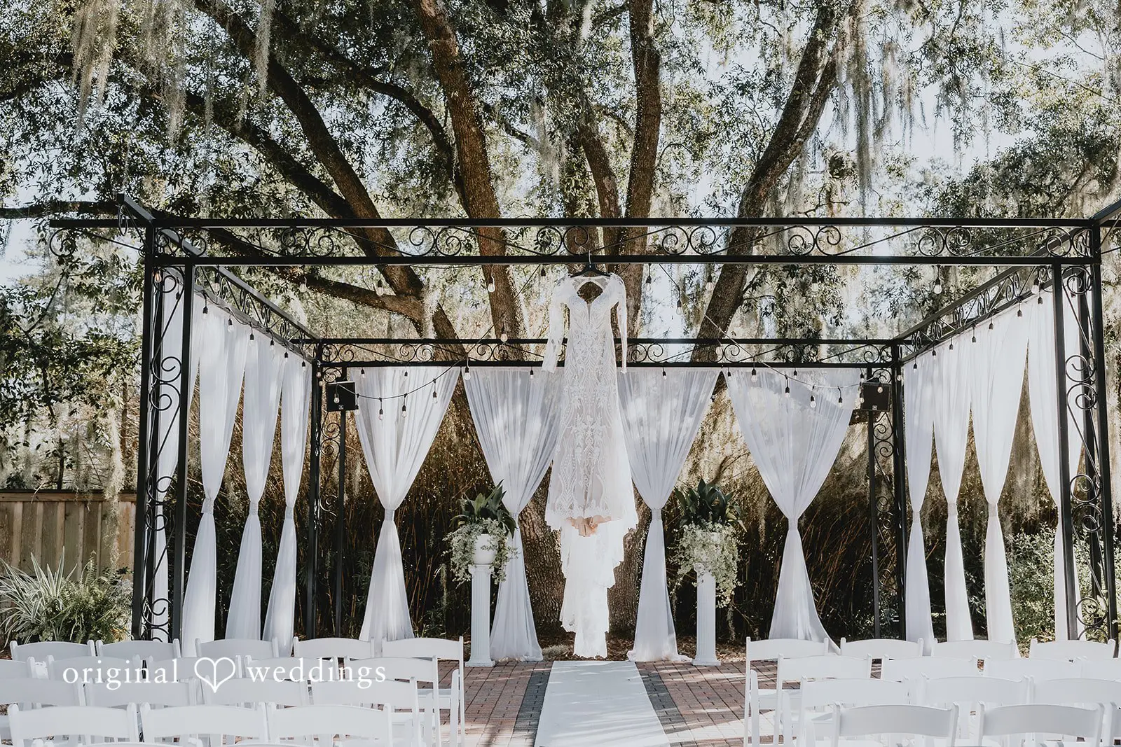 The Oaks in Ponchatoula Wedding // Sarah & Zachary -