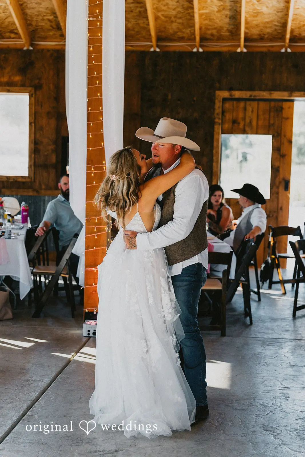 The White Barn at Powell Ponds Wedding // Jennifer & Justin -